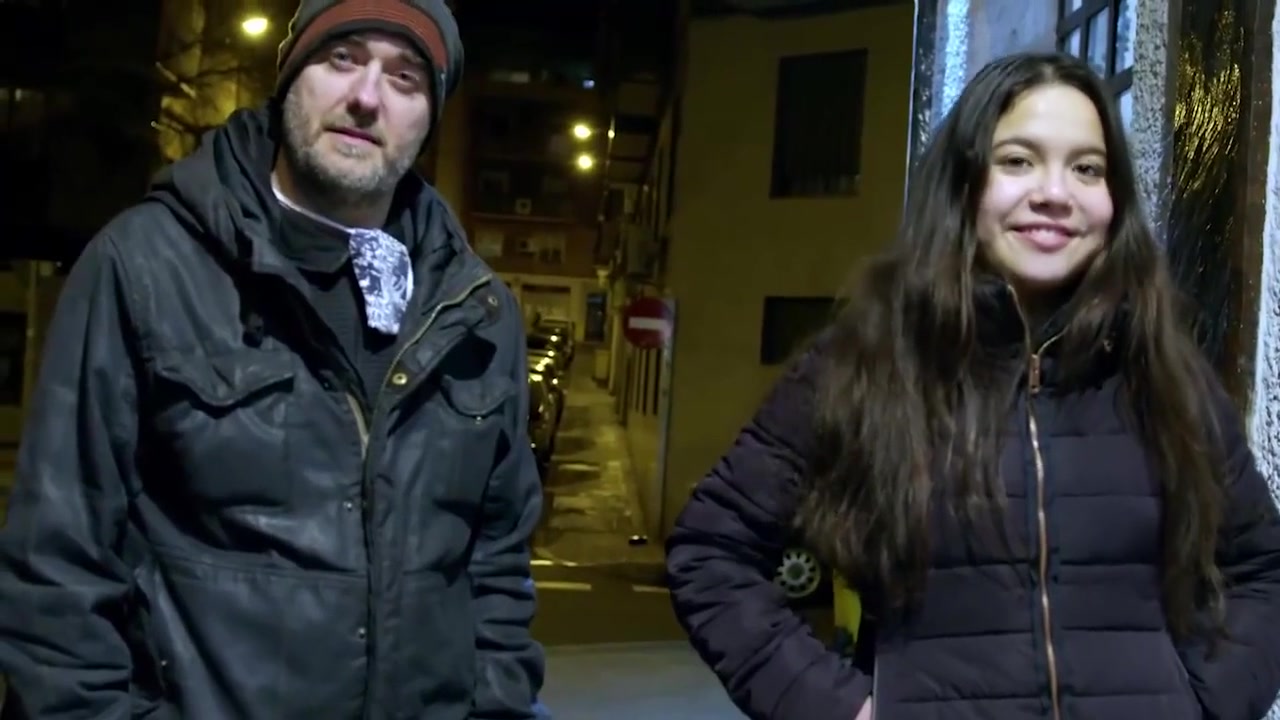 She Loves Public Sex!! teen 18+ Babe Fucking In The Street