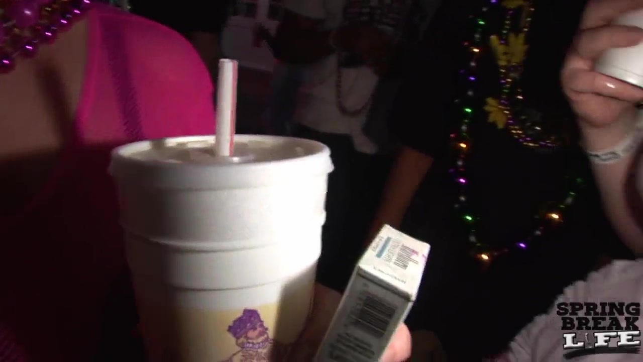 Party in New Orleans for Mardi Gras - SpringbreakLife
