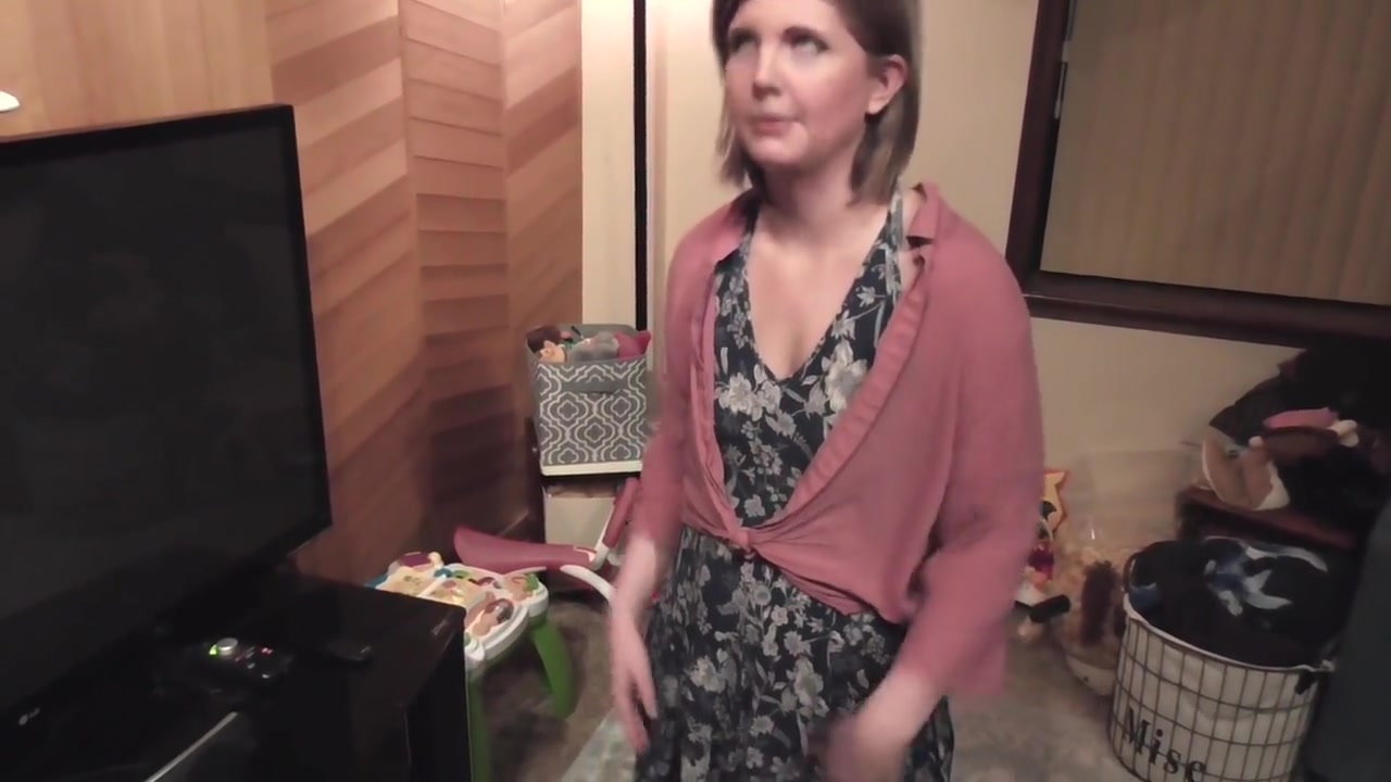 Mesmerizing My Neighbor To Fuck Me When He Comes Over To Help Me With My Computer