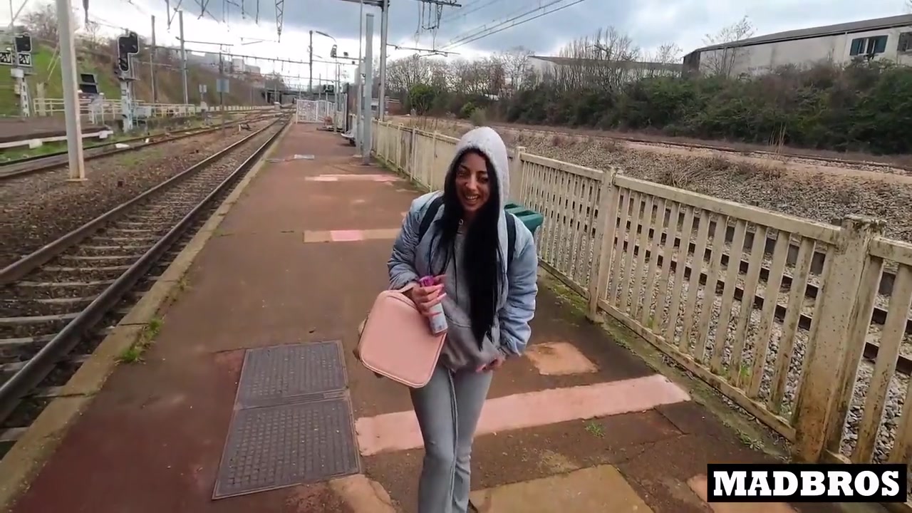 Roma Amor - I Fuck My Chilean Friends Good Ass In A Public Train And At Her Place After Seeing Each Other Again 5 Min