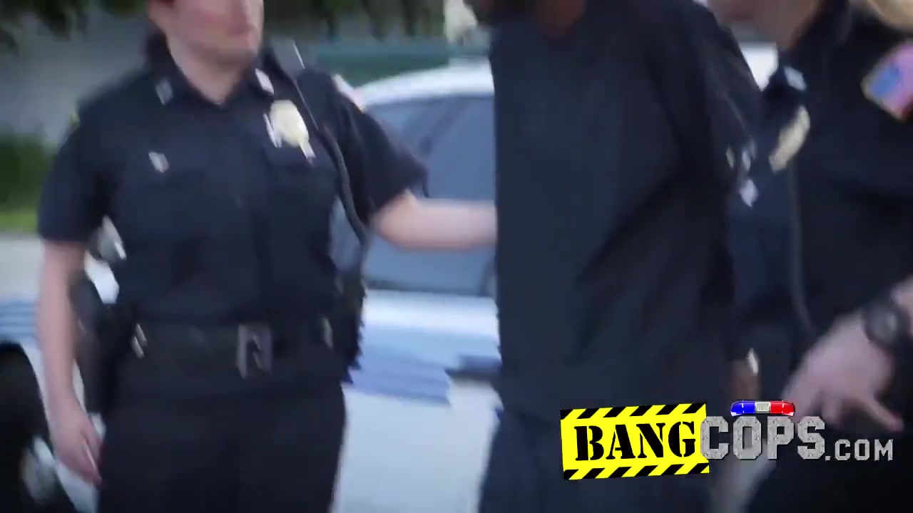 Cops Keep The Streets Safe With Their Pussies