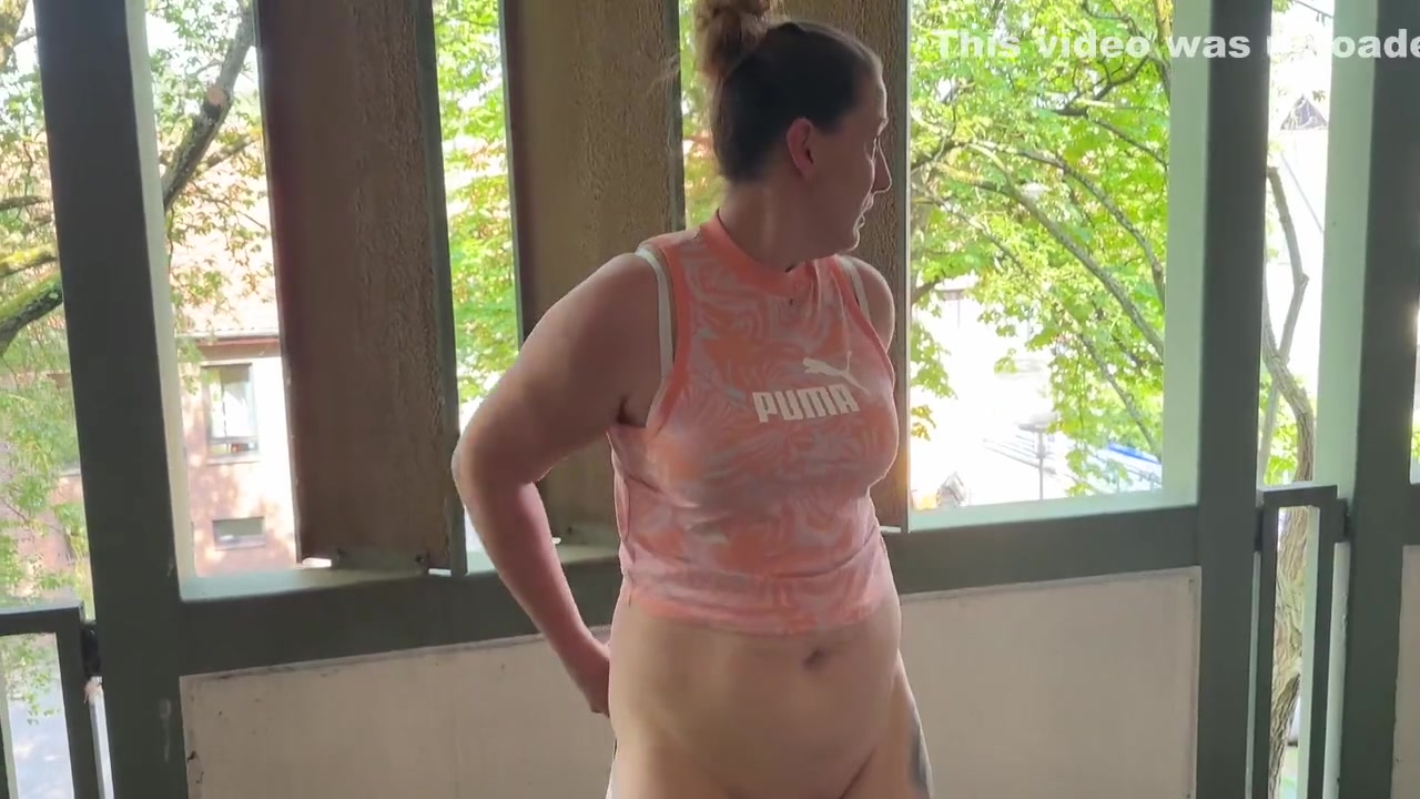 A Day With Horny Milf Pee Great Blowjob And Of Sperm - Julia Winter