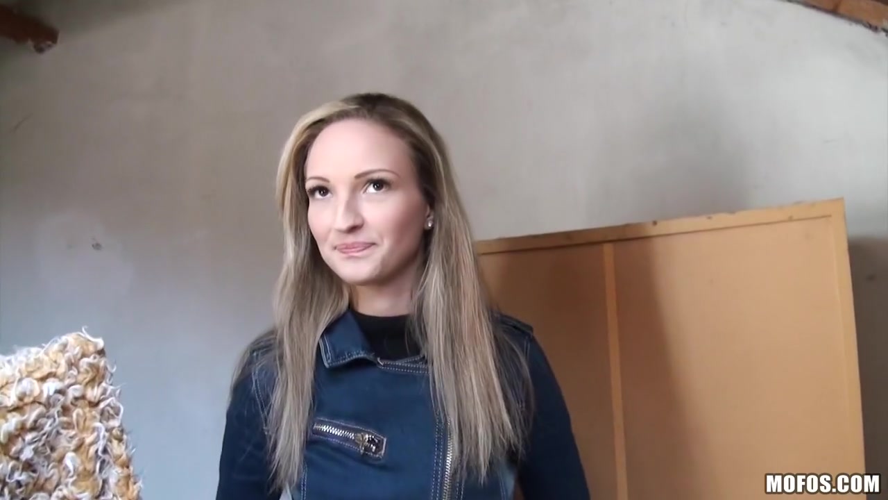 Melanie - Seducing a Hungarian Non-Professional