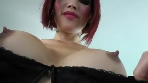 Fabulous Shemale Wanking