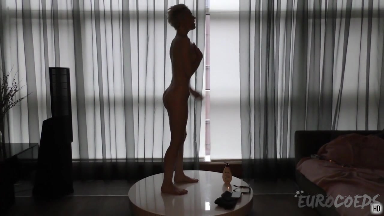 28yo Suzanna Fly On The Wall Strip Tease Dancing After Shower In Her Apartment - EuroCoeds