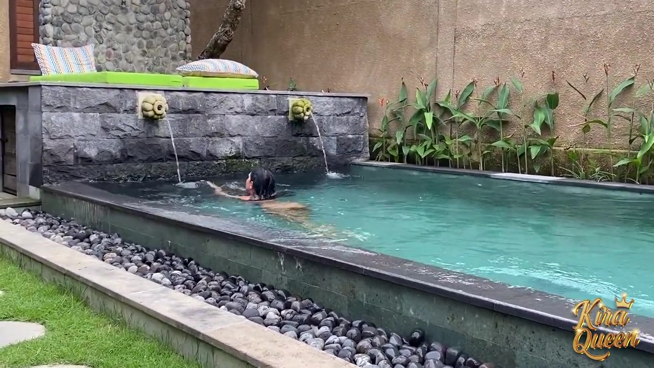 Kira Queens In Massive Tits Bounce As She Orgasms By The Pool!