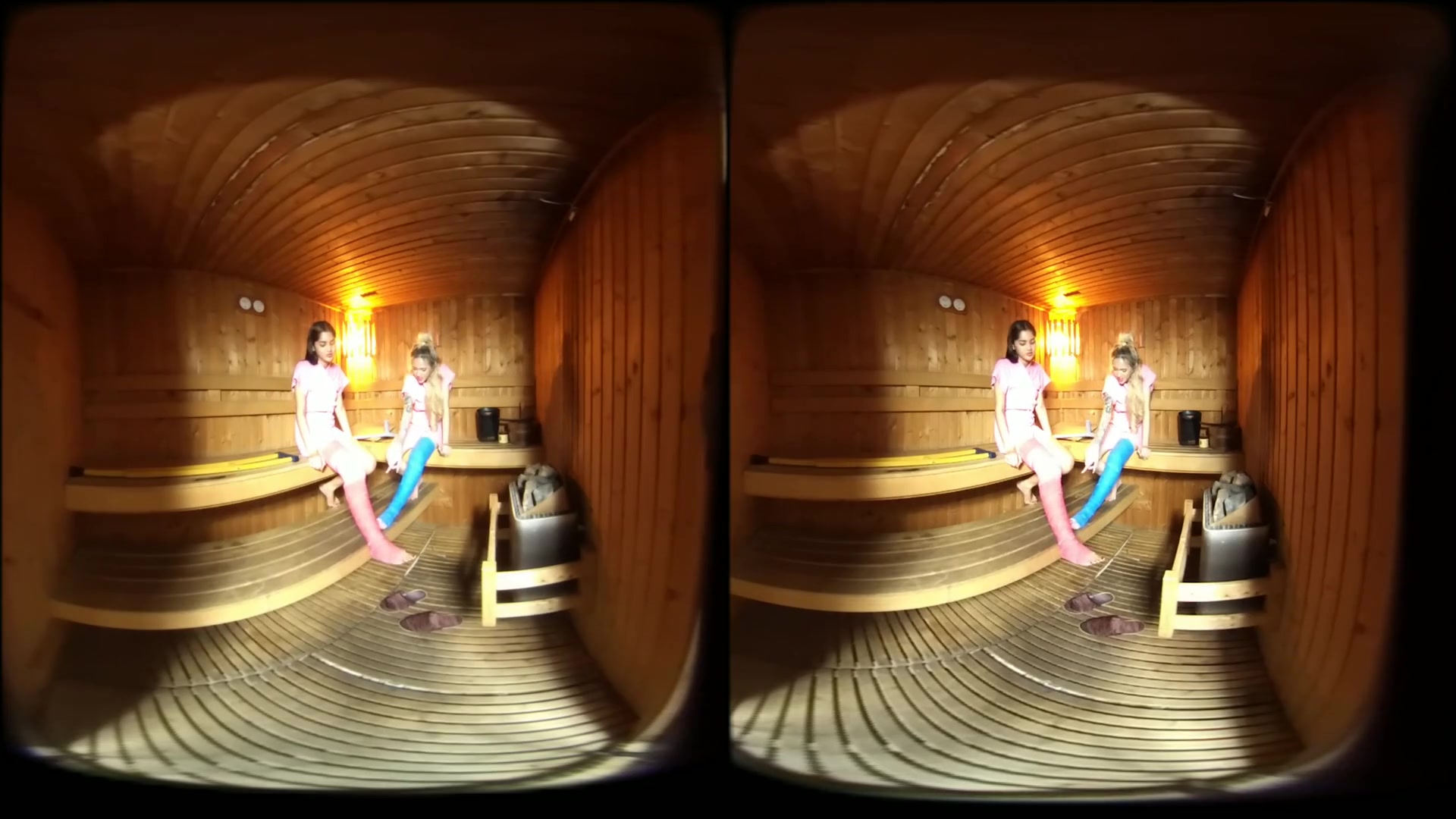 2 Girls With Long Cast Leg In Sauna - VRpussyVision