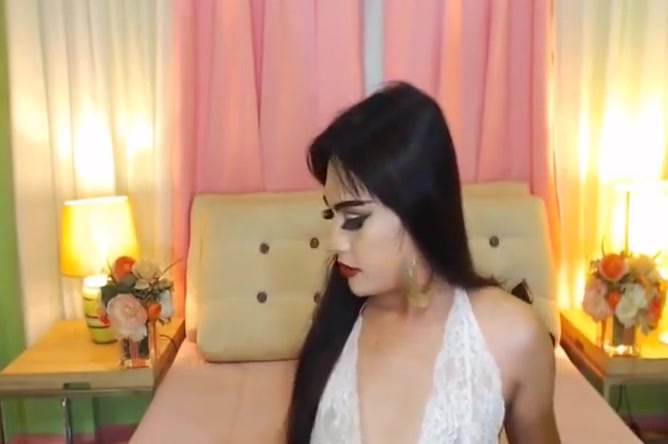 sleazy shemale playgirl Masturbating On webcam