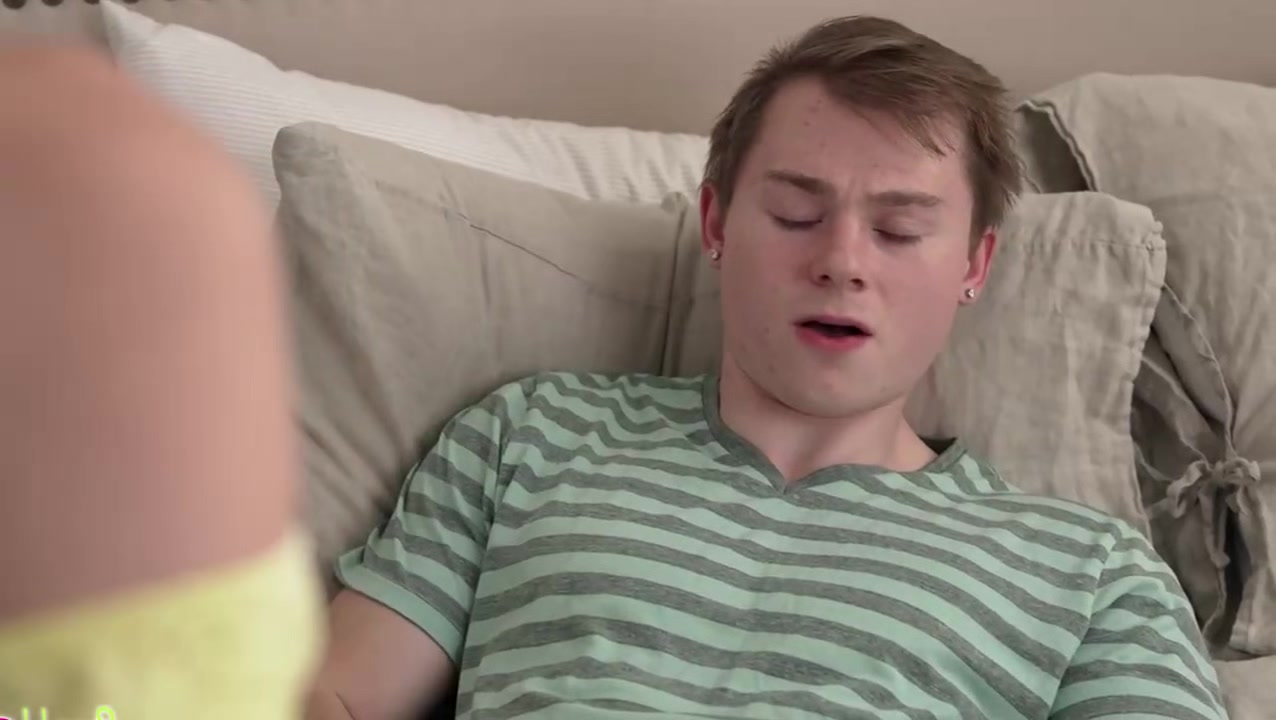 stepmom, my stepsis is trying to fuck me again