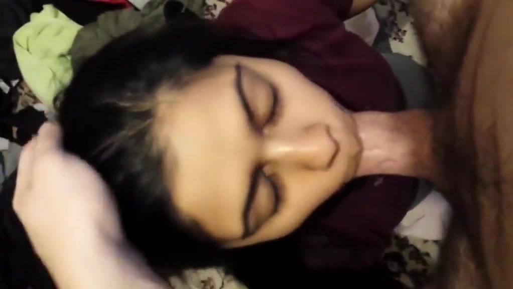 Desi girl gives the best head