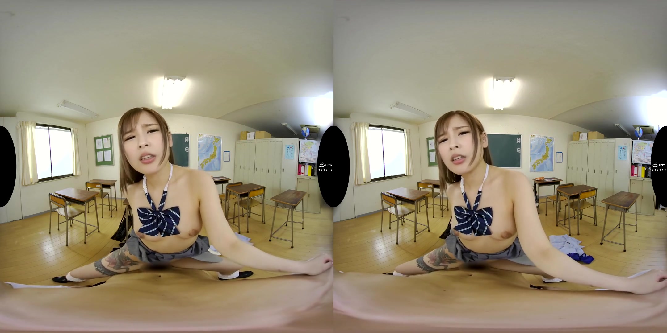 Reira Hazuki in Reira Hazuki Nonstop Kissing and Licking Gyaru 3 - WAAPVR