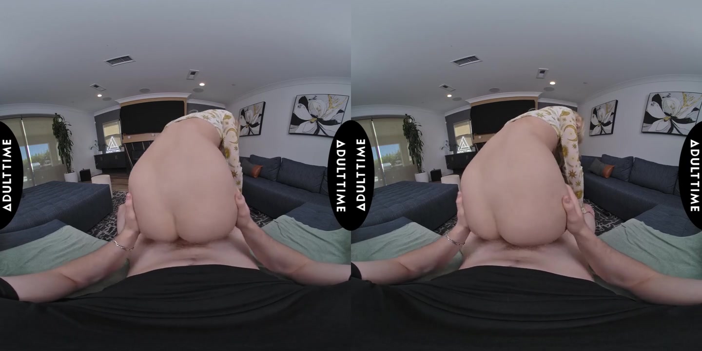 Up Close VR with Coco Lovelock, Scene #01