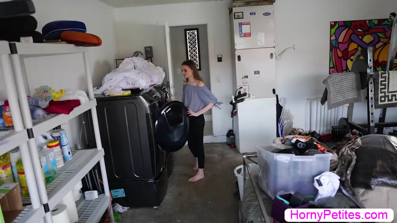 teen 18+ Jessaes Pussy Gets Banged Hard By Jmacs Big Hard C