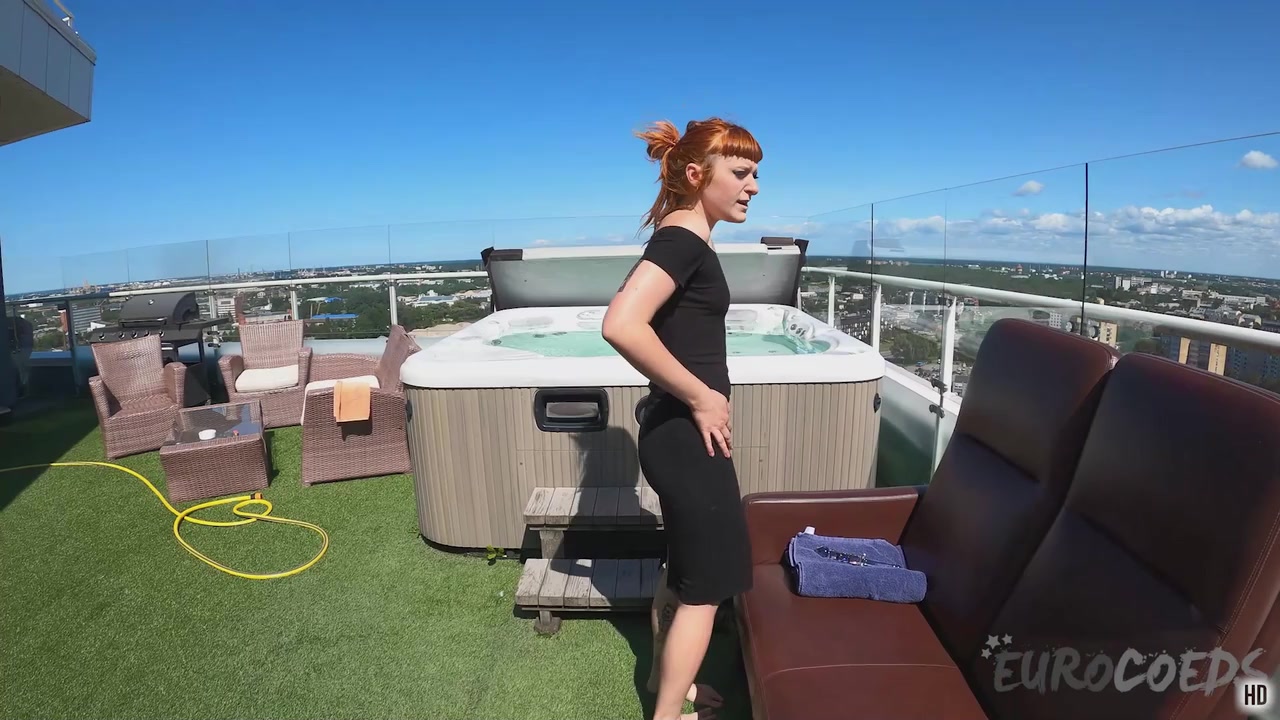 Hot Model Brille Masturbating Underwater In The Jacuzzi Unshaved teen 18+ Pussy