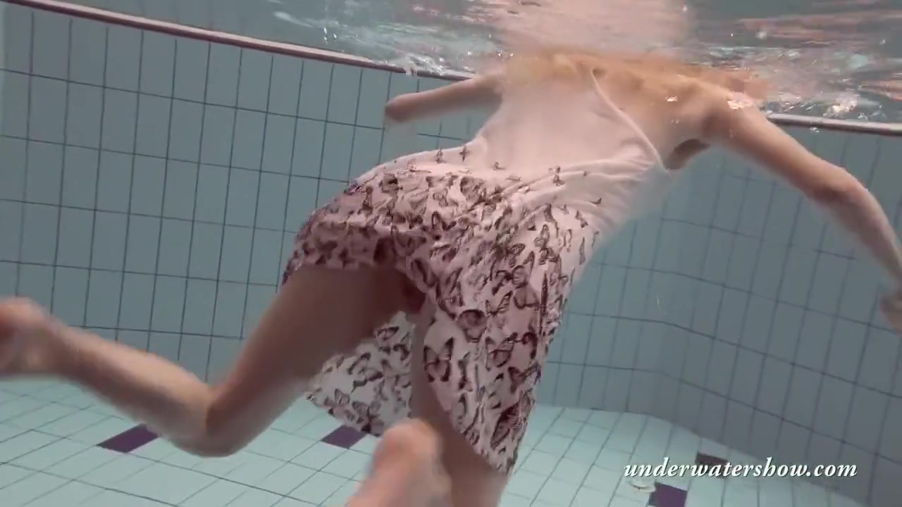 Blonde Babe Okuneva Shaved Pussy Underwater Swimming