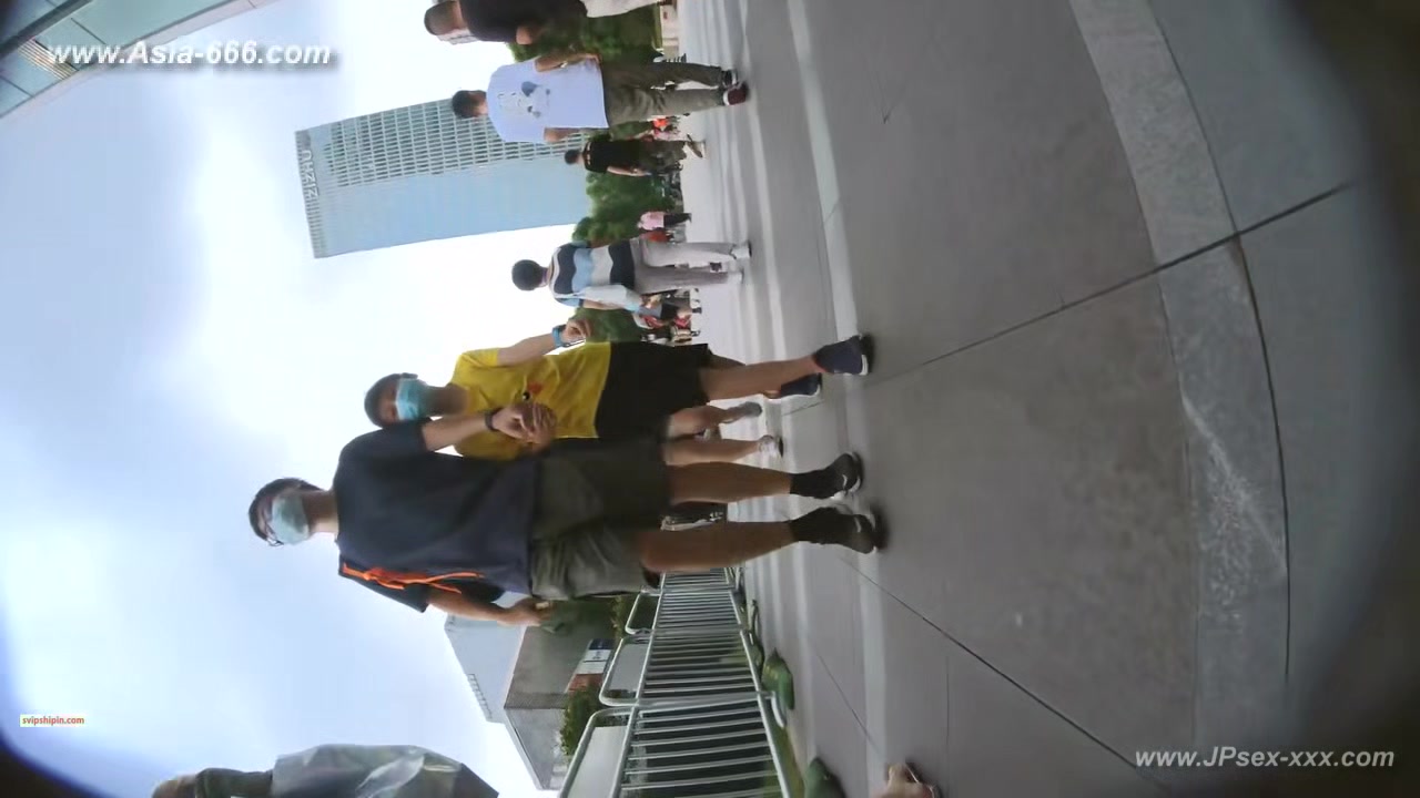 peeping chinese amateur upskirt.113