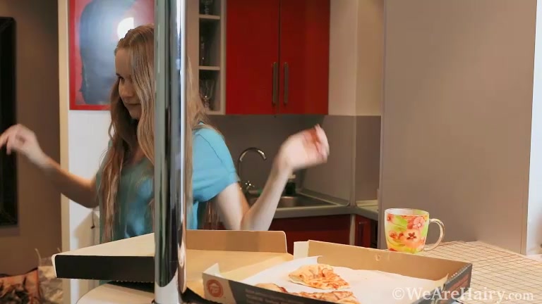 Alice Bright strips naked after eating pizza