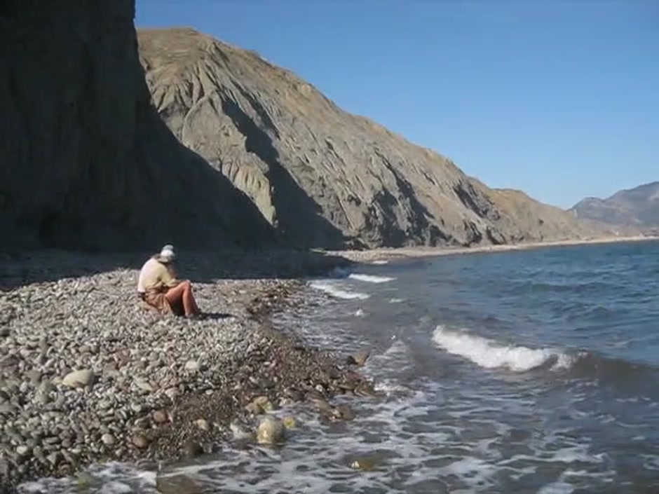 Dasha in chick masturbates on a beach in a homemade porn