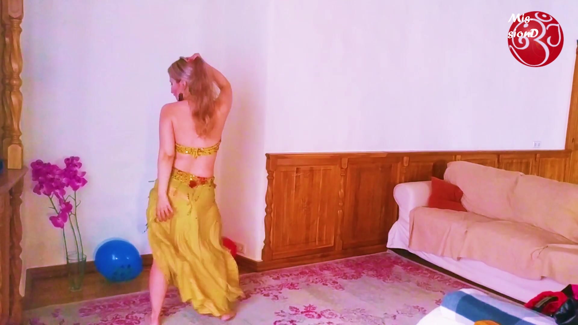 Balloons Goddess - Sex Movies Featuring Findom Goaldigger