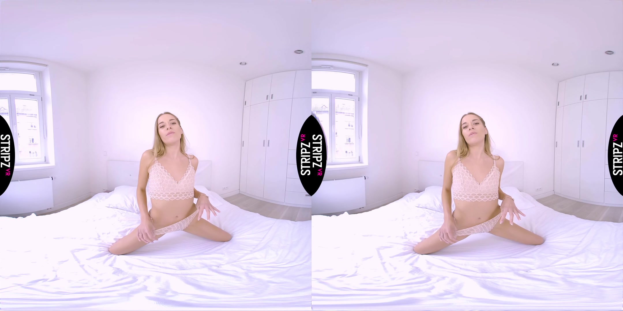 Super Cute - StripzVR