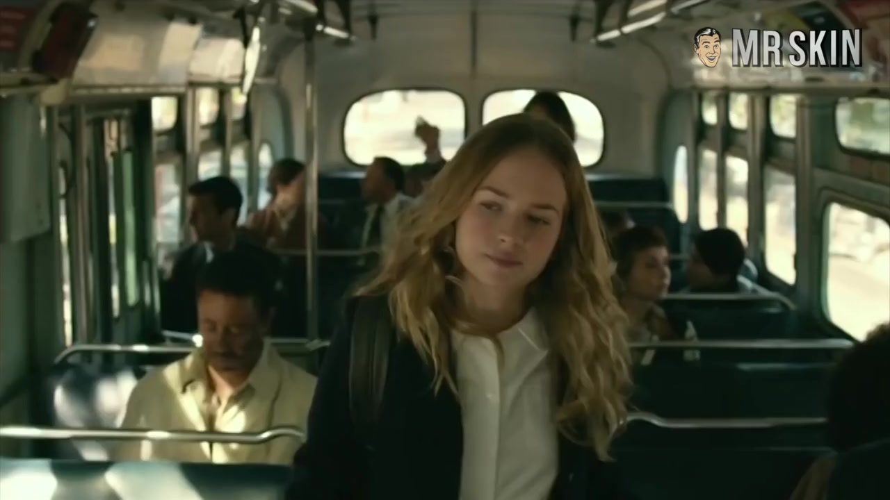 Shailene Woodley Will Make You WikiLeak - Mr.Skin