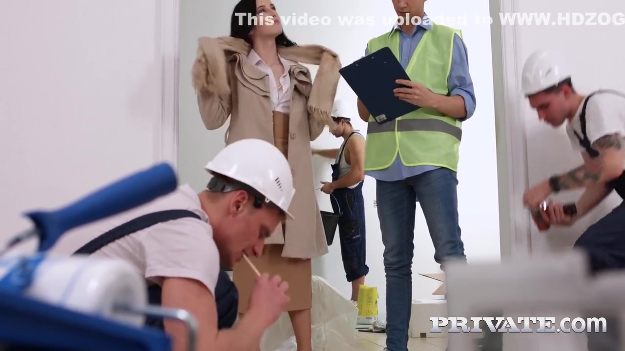 Architect Loves Gangbangs Too!