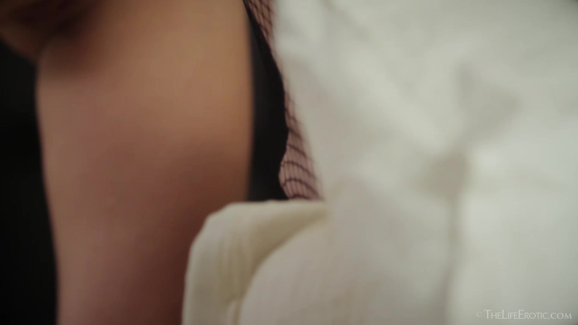 Sex Kitten 2 - Solana - TheLifeErotic