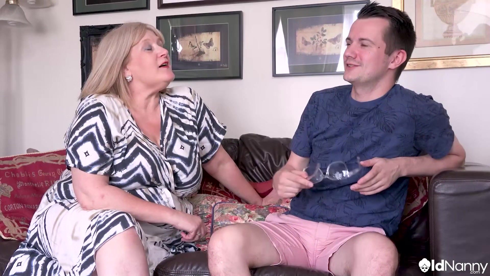 BBW Catherine Can Doing A Striptease For Sam Bourne AGEDLOVE