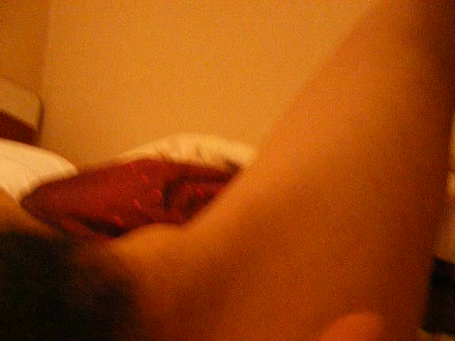 Girlfriend gets her hairy twat fingered until she came