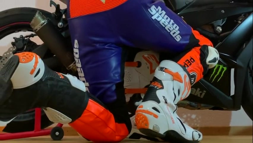 Biker boys gear fucking