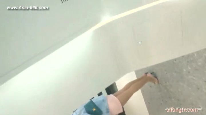 peeping chinese amateur upskirt.***