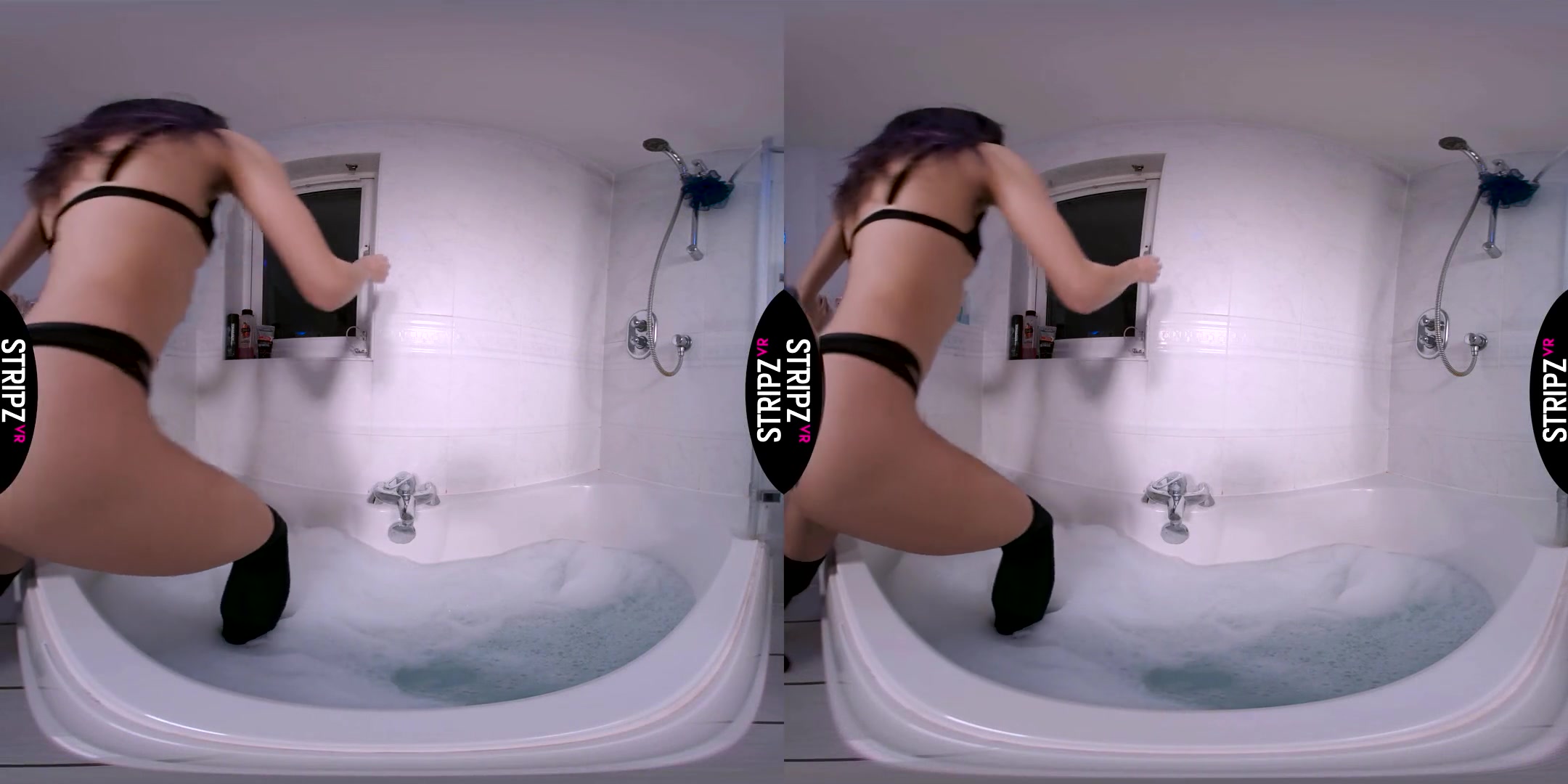 Jizzles in Soaped Up! - StripzVR