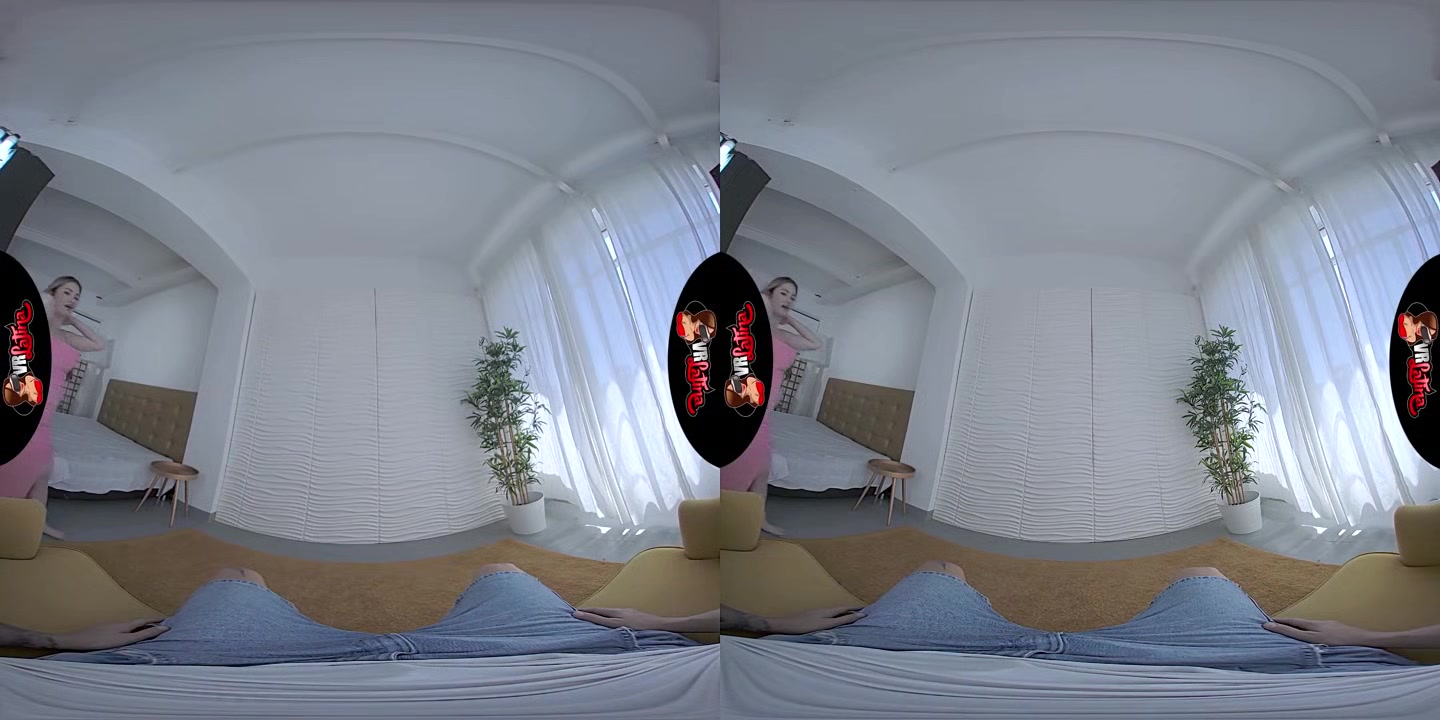 Prime Of Her Life - VRLatina