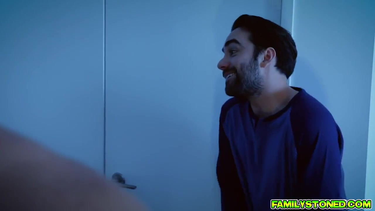 Stepson Goes Savage Fucking Stepmom From Behind