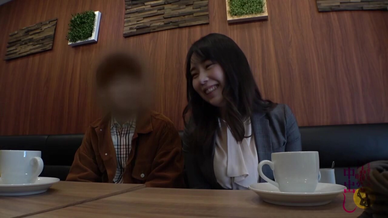 0008956_奥さん 超乳 フェラなどが含まれている