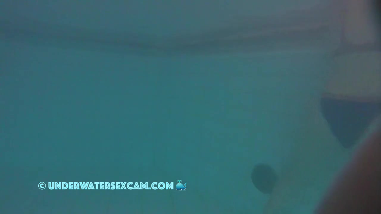 Hot Teen18+ Girl Masturbates With Jet Stream