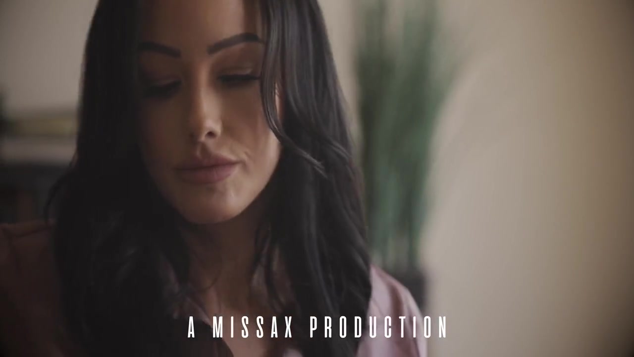 Missa X, Max Fills And Jennifer White In Watching Porn With