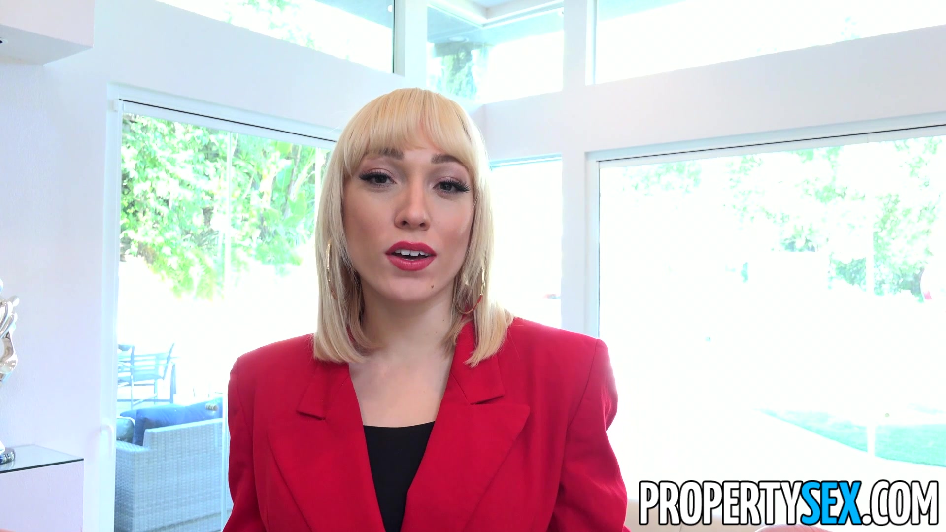 PropertySex Pro Agent Lily Labeau Wants to Fuck Client