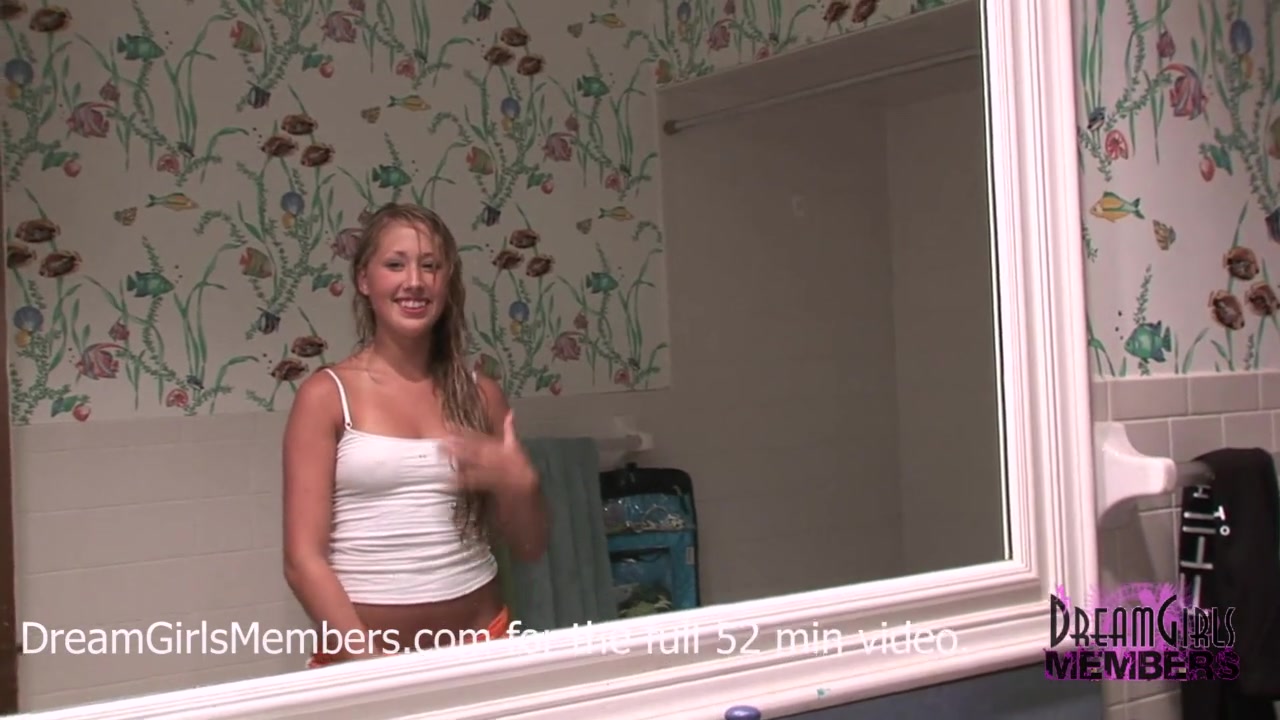 Home Video Party teens 18+ Show Their Sweet Pussies At My House - DreamGirlsMembers