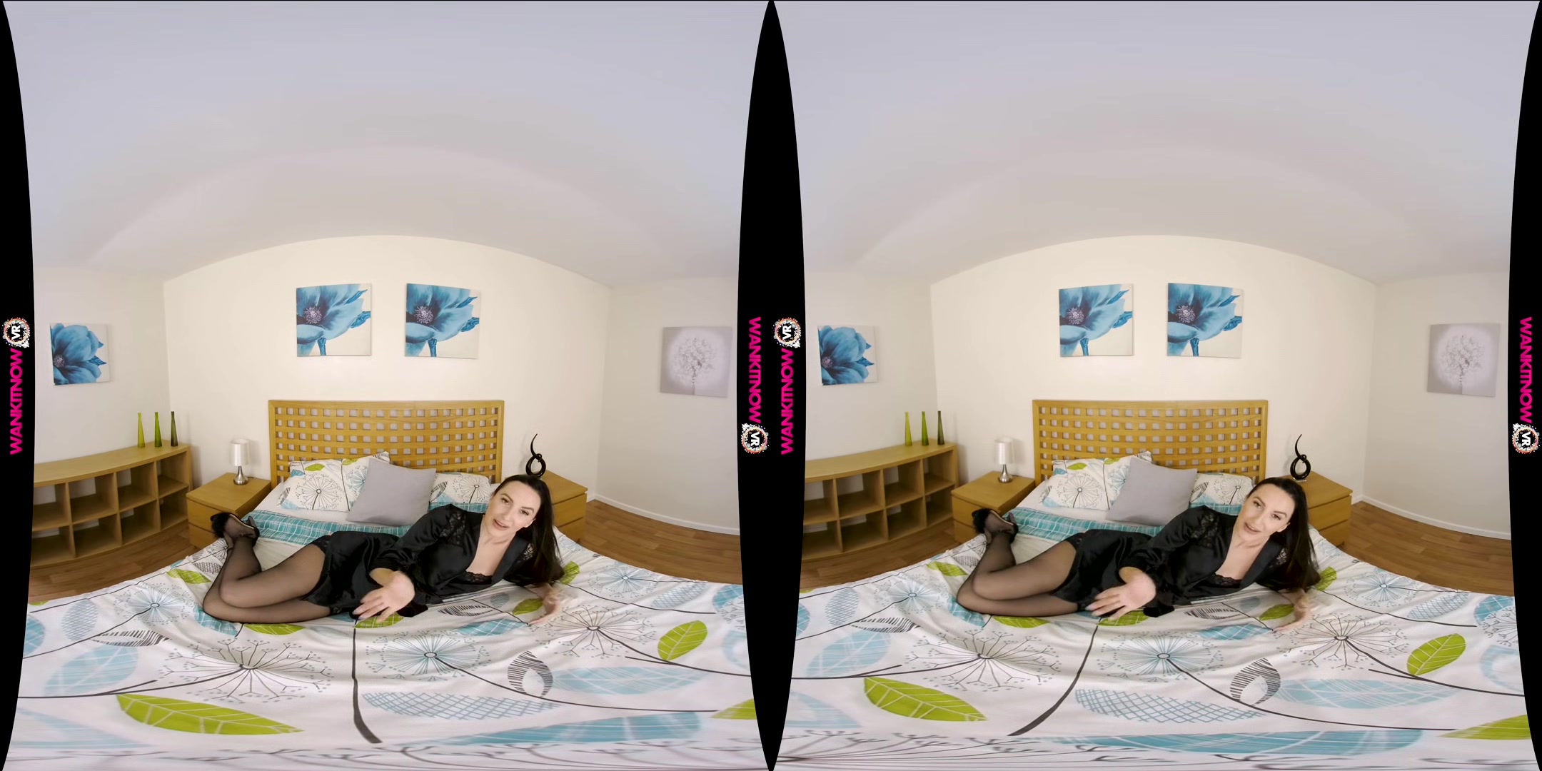 Handy Wanker - Petite Small Tits Nylons - Sexlikereal
