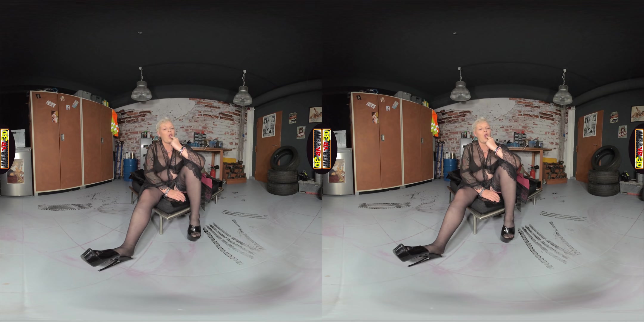 Jule - The Ultimate Squirtqueen - AmateurVR3D