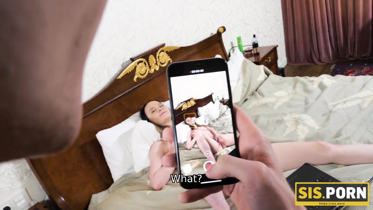 SIS.PORN. Sex with stepbro is better for cutie than watching porn