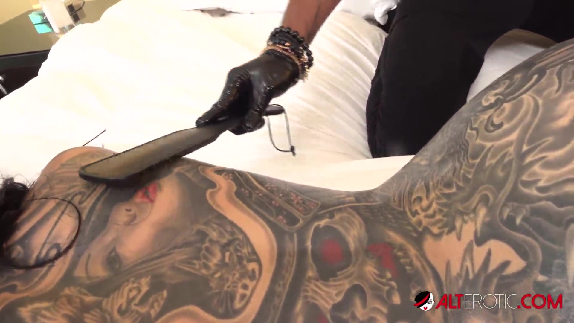 Tattooed Model Darcy Diamond and Musa Tear Down the Bedroom - AltErotic