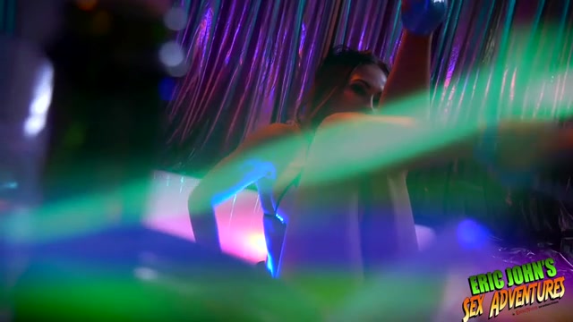 Full Service Stripper