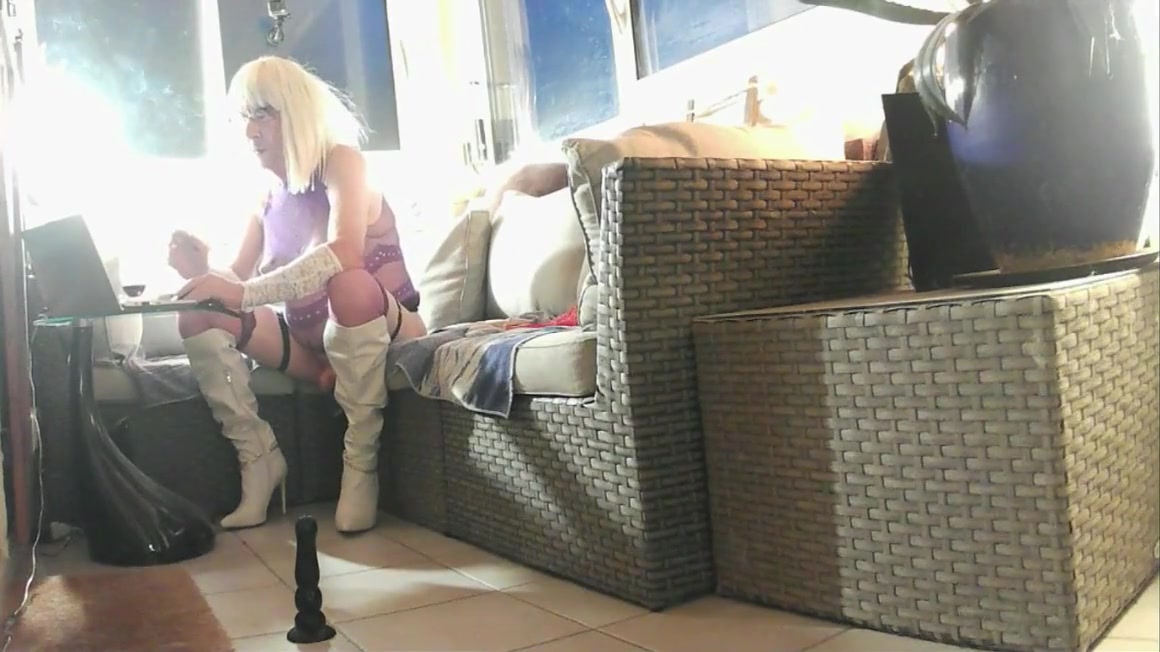 Diana Dildoing Herself