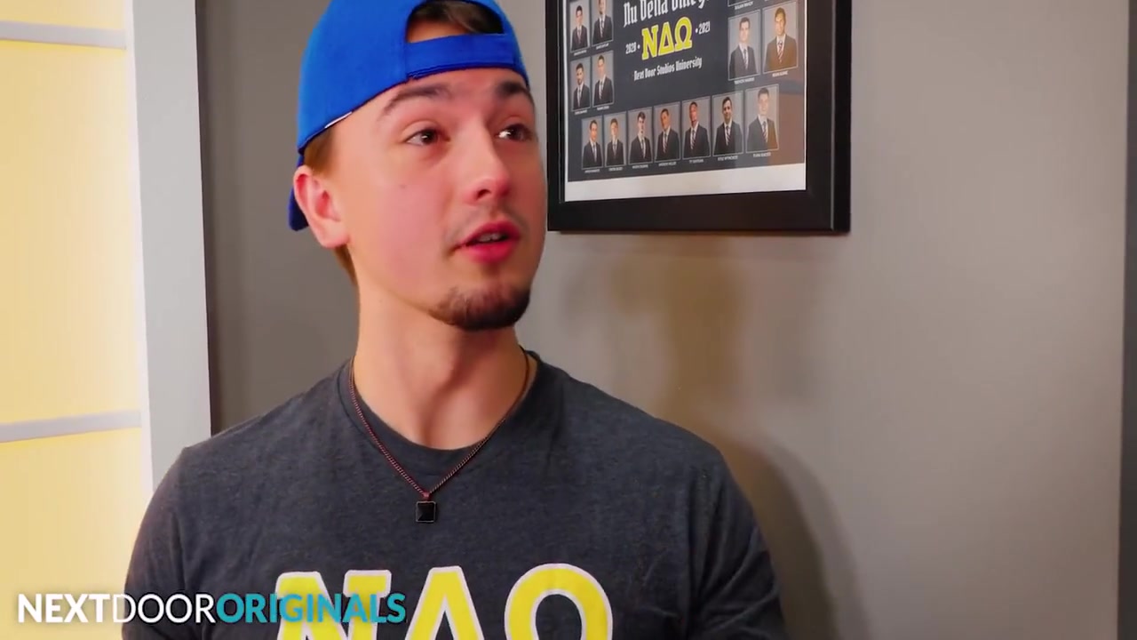 Mischievous Fratboy Test Out Gloryhole Wt Sexy Twink