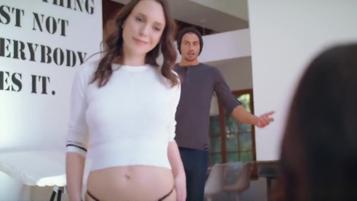 VIXEN Jade Nile Gets Help From Her Roommate To Open Her Boyf