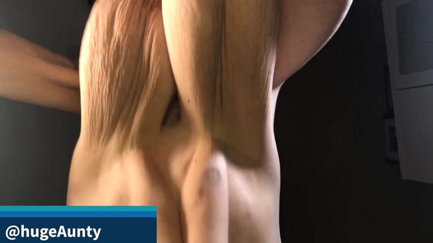 Huge saggy bouncing J cups - SecretHandful