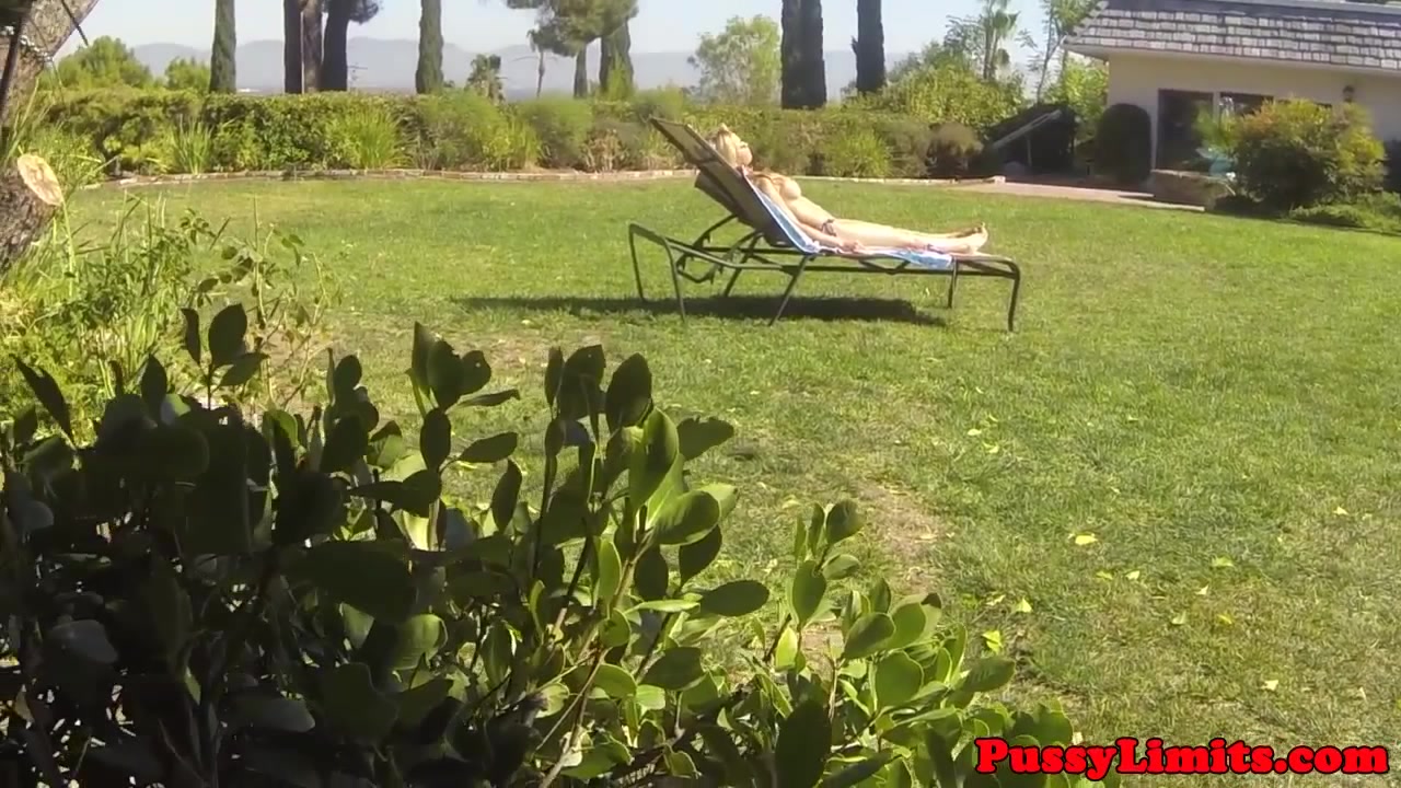 Bigtitted suntanning slut plowed by intruder