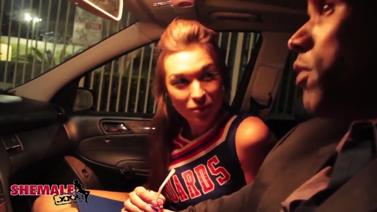Cheerleader Aubrey Kate